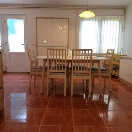House Linda2 *