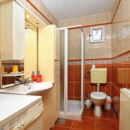 Prázdninový dům House Linda2 *